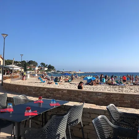 Bord De Et Vue Sur Wifi Offert *